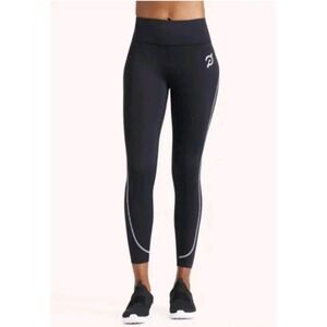 Peleton Black White Reflective Seams Move‎ Mission 7/8 Leggings Size Medium